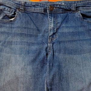 Women's size 18 apt 9 boot cut jeans
